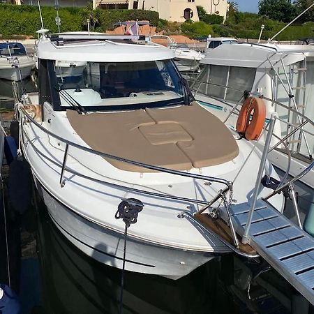 Отель Sejour Sur Bateau De Plaisance Мандельё-ла-Напуль Экстерьер фото